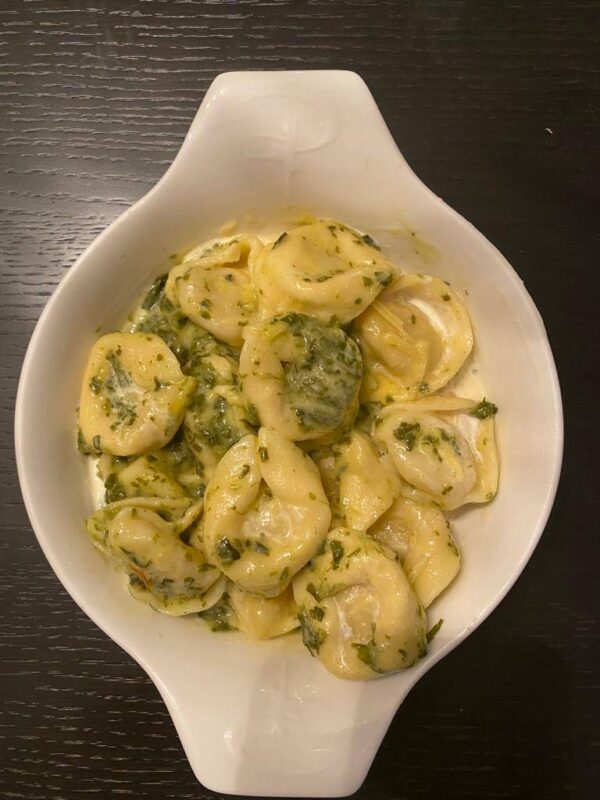 Vegetarian ricotta & spinach tortellini